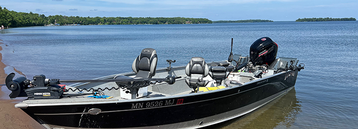image of boat at the whipholt landing on Leech Lake